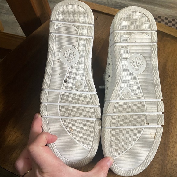 Yokono Women's White Perforated Sneakers - Picture 5 of 7